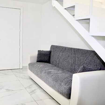 House Relax Apartment Centro Di Napoli Εξωτερικό φωτογραφία