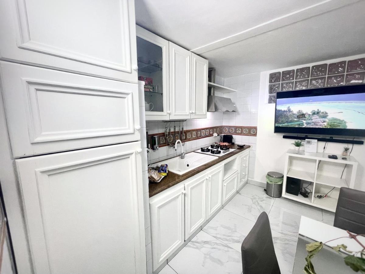 House Relax Apartment Centro Di Napoli Εξωτερικό φωτογραφία
