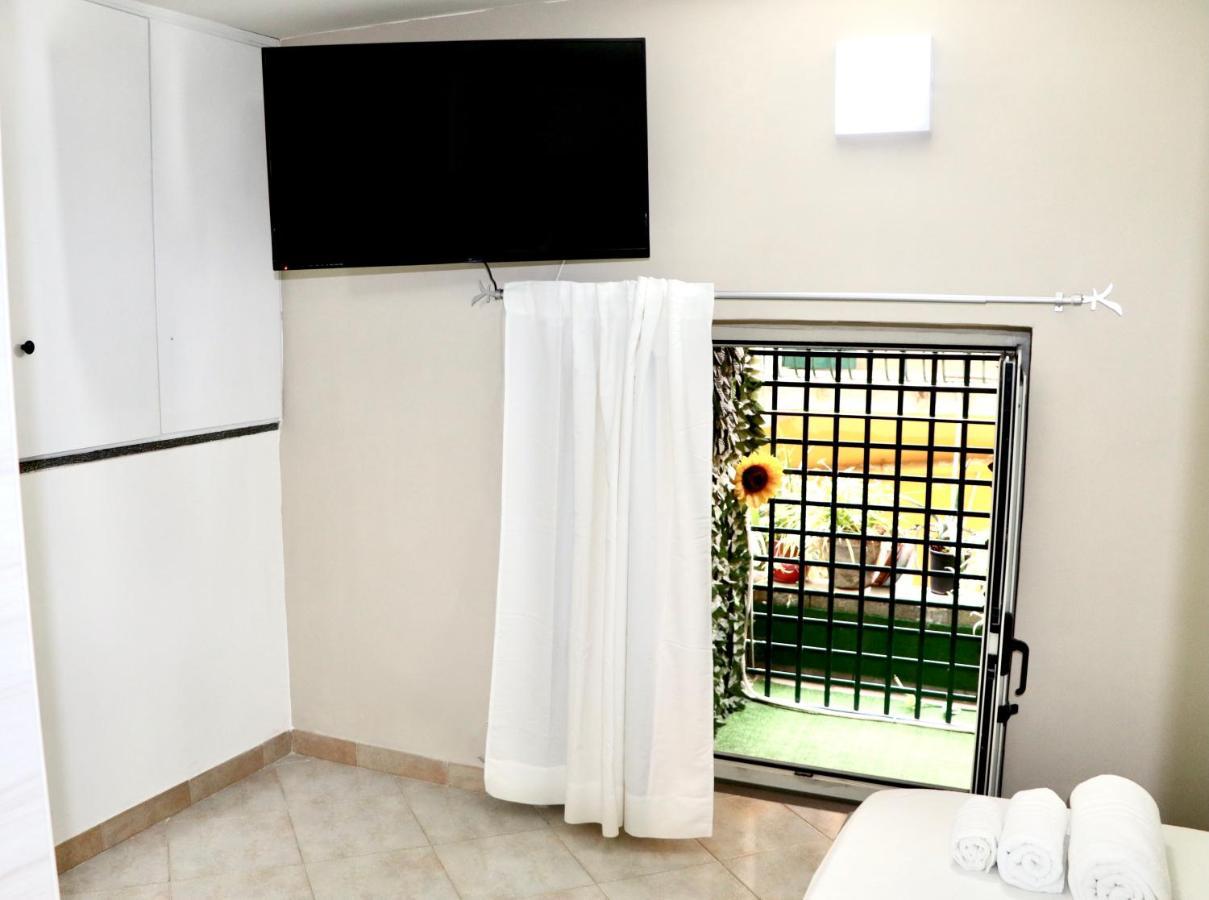 House Relax Apartment Centro Di Napoli Εξωτερικό φωτογραφία