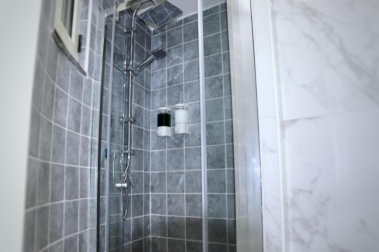 House Relax Apartment Centro Di Napoli Εξωτερικό φωτογραφία