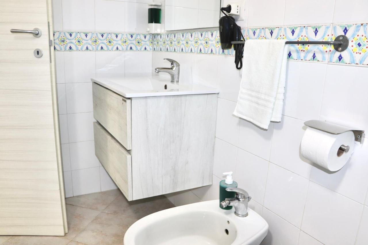 House Relax Apartment Centro Di Napoli Εξωτερικό φωτογραφία