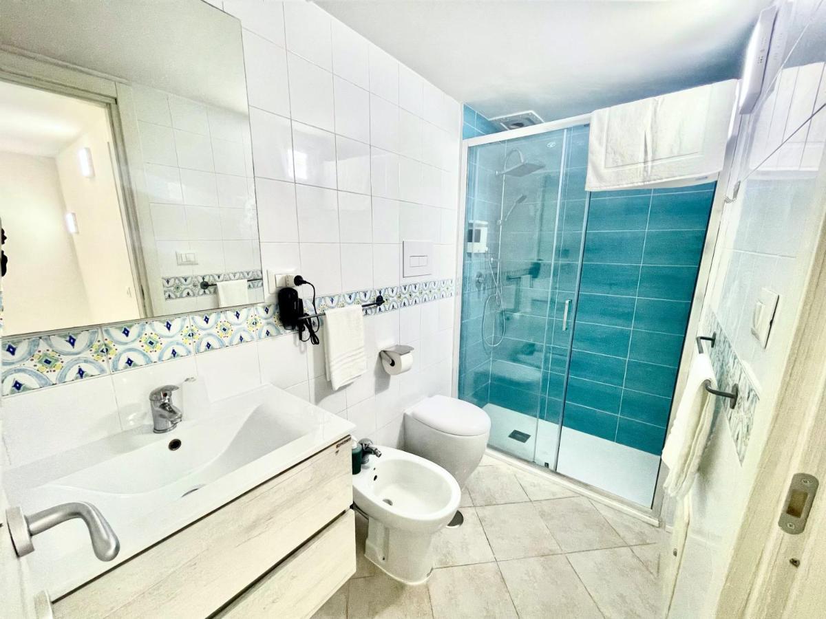 House Relax Apartment Centro Di Napoli Εξωτερικό φωτογραφία